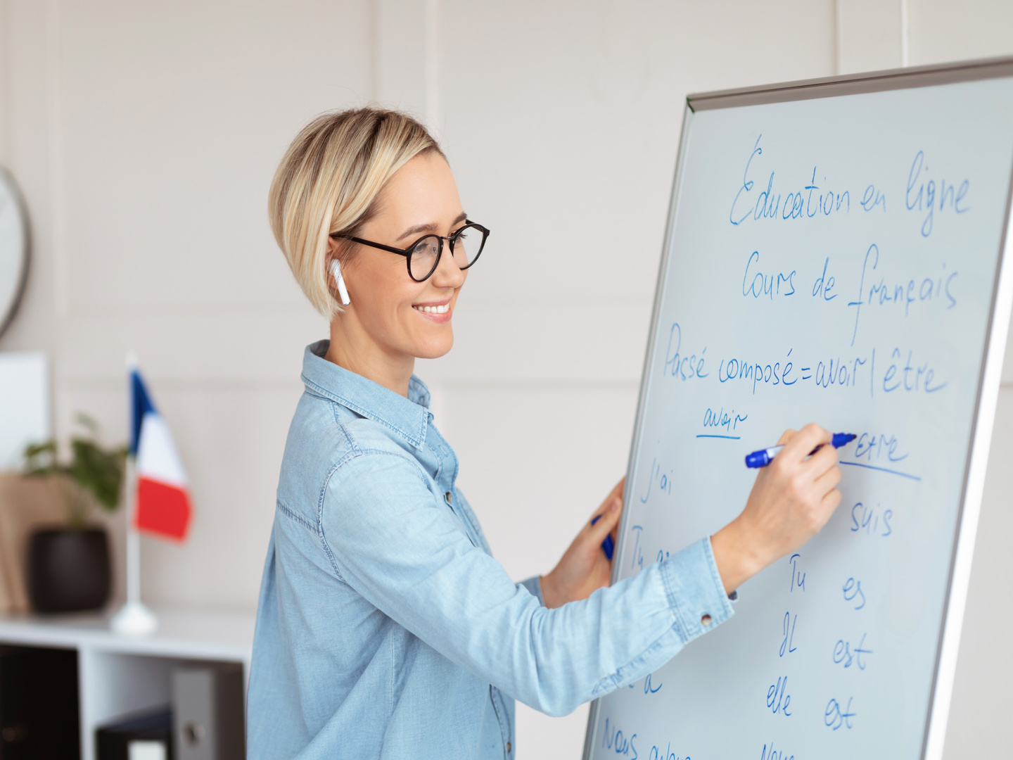 Discover Saint-Malo and improve your language skills with a professional French teacher.