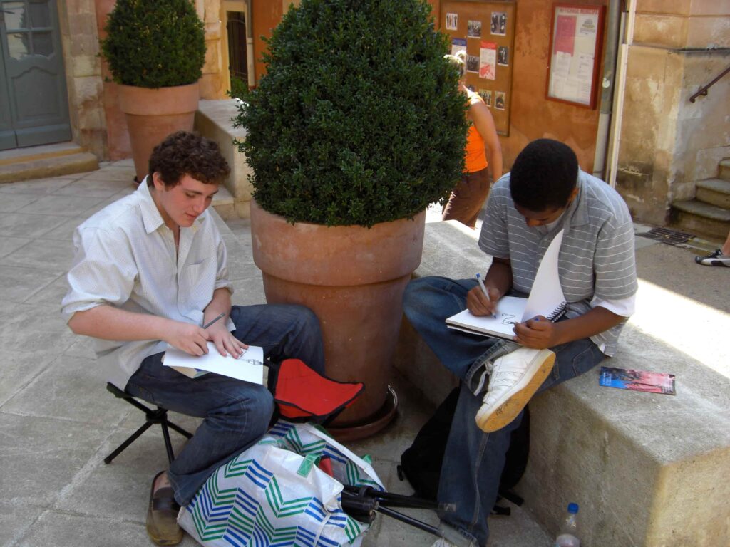 Photo: CEI Image Library – artistic activity during a language stay in France