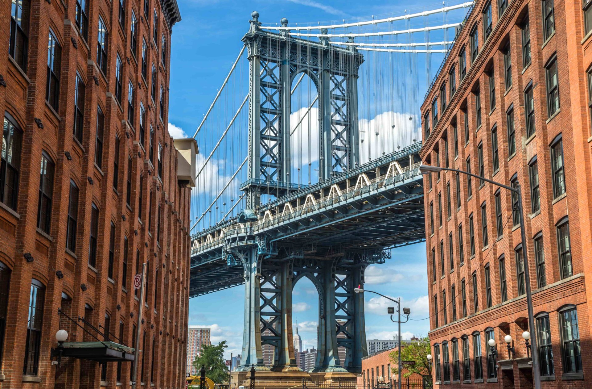 Étudiants en séjour linguistique à New York sur le Brooklyn Bridge