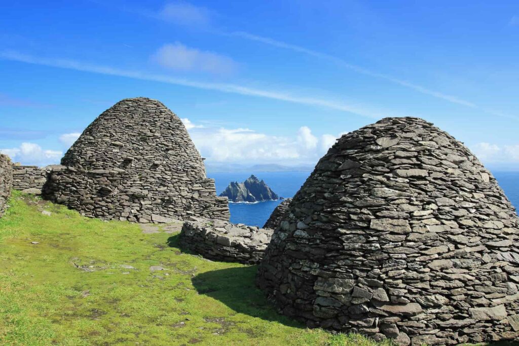 Monastère de Skellig Michael en Irlande, monument exceptionnel au bord de l’Atlantique