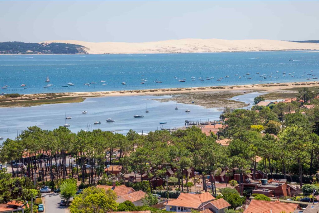 Vue panoramique du bassin d’Arcachon et de la Dune du Pilat pendant un séjour linguistique à Arcachon