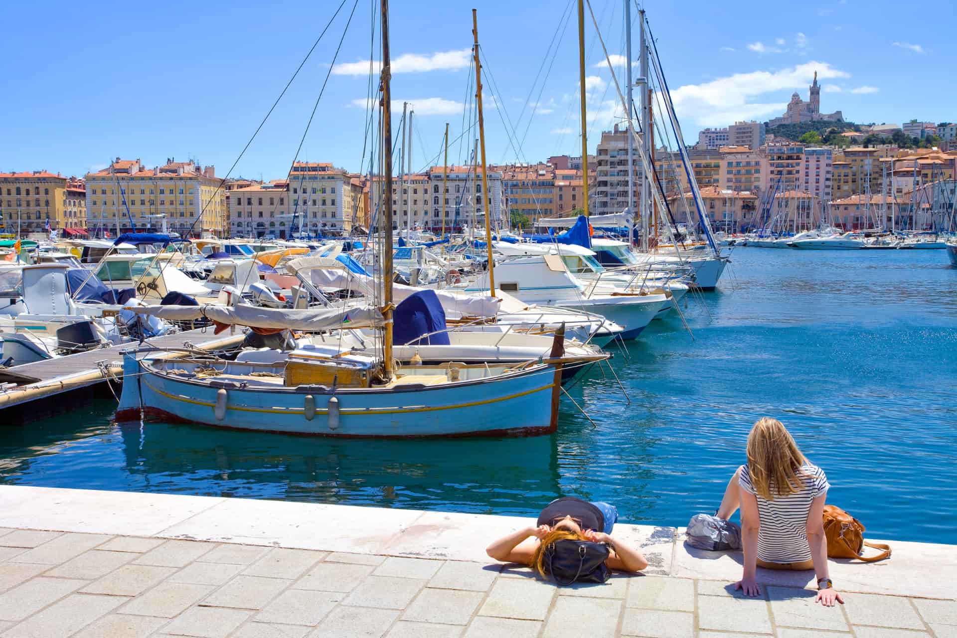 Vieux-Port de Marseille lors d'un séjour culturel dans le Sud de la France