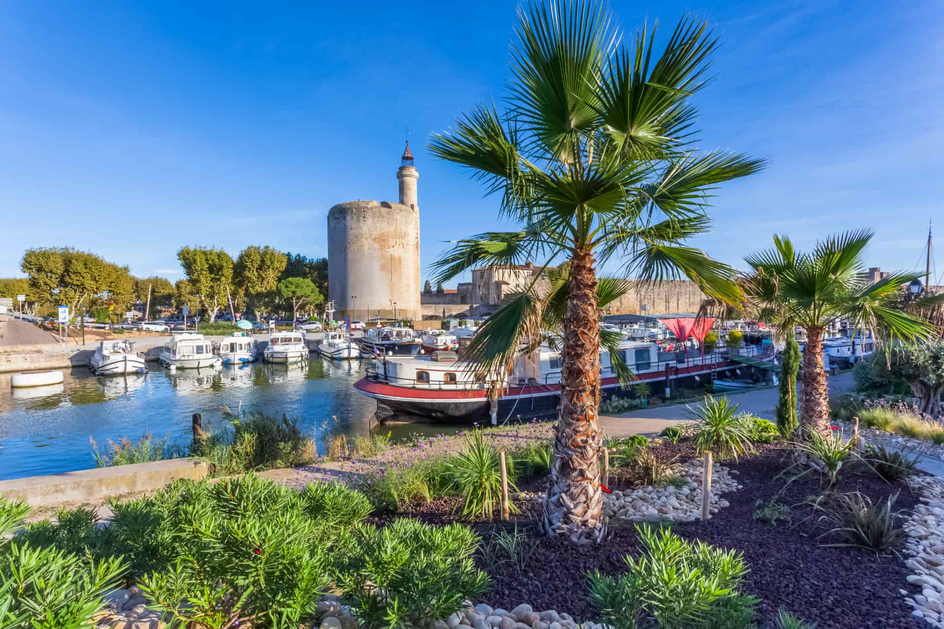 Vue d’Aigues-Mortes lors d’un séjour culturel vallée du Rhône dans le sud de la France.