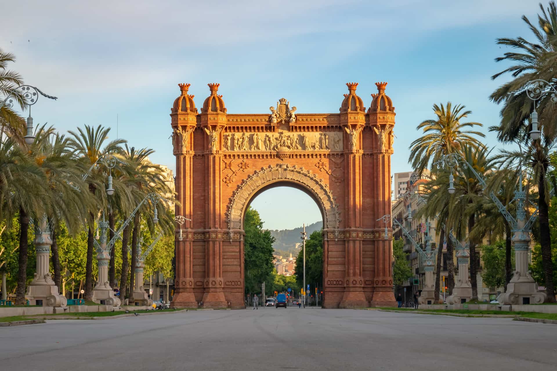 Arc de Triomf de Barcelone pendant une colonie de vacances printemps.