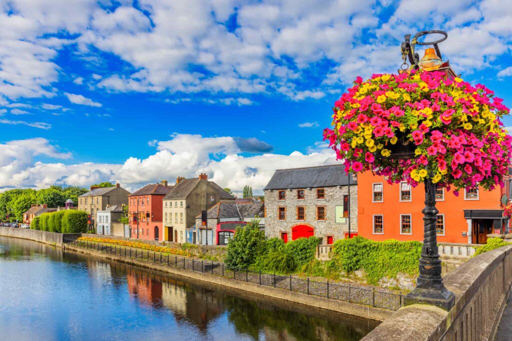 Une ville à taille humaine idéale pour une immersion linguistique en Irlande.