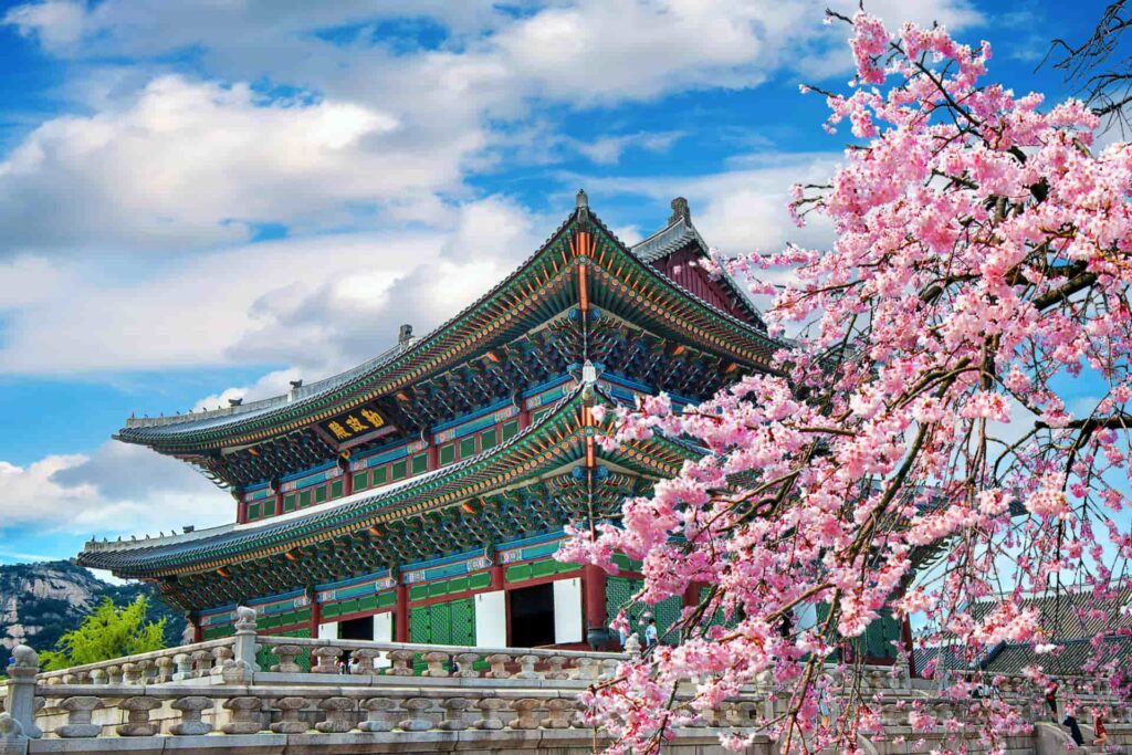 Palais Gyeongbokgung lors d'une colonie de vacances Séoul printemps.
