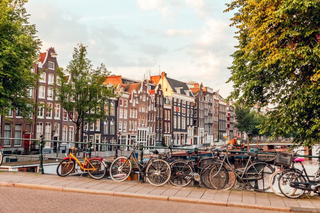 colonie de vacances ado en train, visite d'Amsterdam