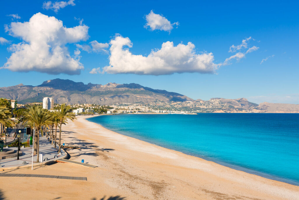Séjour linguistique bilangue à Alicante pour ados.